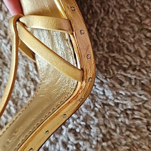 Gold Burberry heels, size 35, $80 - Picture 5 of 6